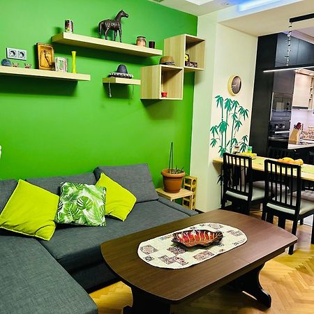 Luxury Oasis In Absolute Center Of Sofia Apartment Luaran gambar