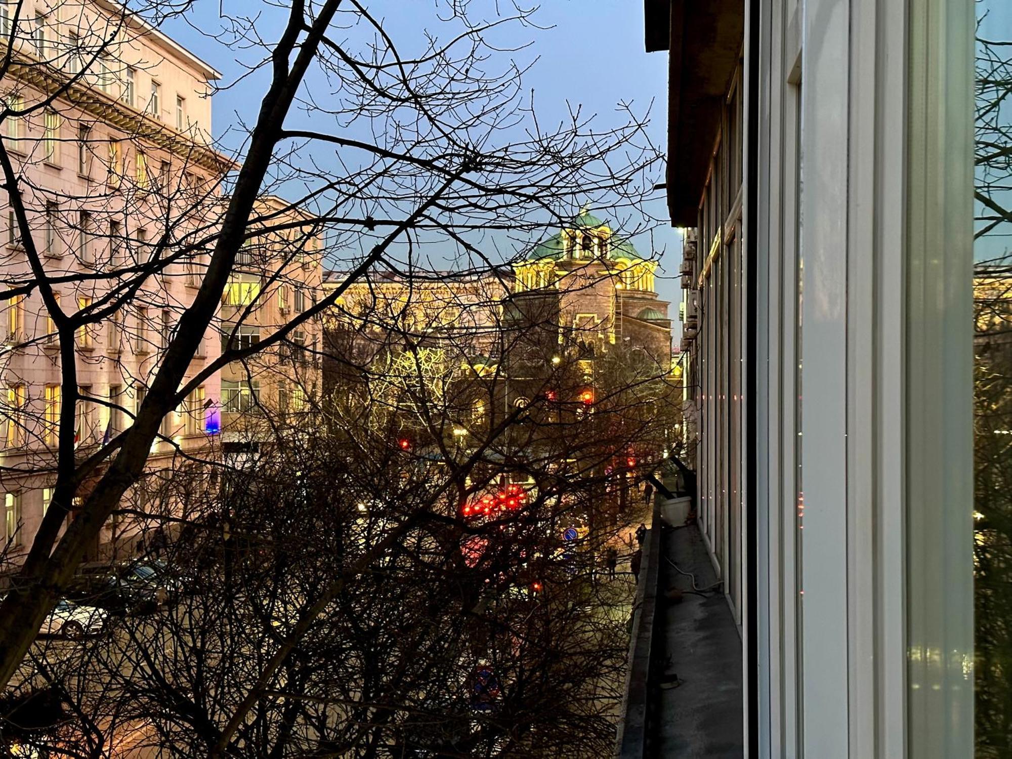 Luxury Oasis In Absolute Center Of Sofia Apartment Luaran gambar